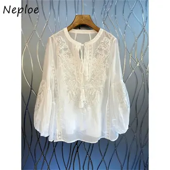 Neploe O-Ausschnitt Leichte Dünne Fee Stil Bestickt Feste Farbe Langarm Blusen Femme Französische Süße Sanfte Vintage Lace-Up Shirt