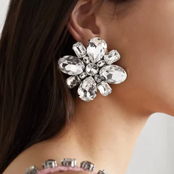Stonefans Mode Blume Platz Clip auf Ohrringe Nicht Piercing Luxus Hochzeit Übertreiben Clear Crystal Ear Clip-Statement-Schmuck -